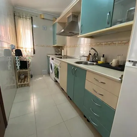 Familiar En Barrio Reina Victoria Apartment Huelva